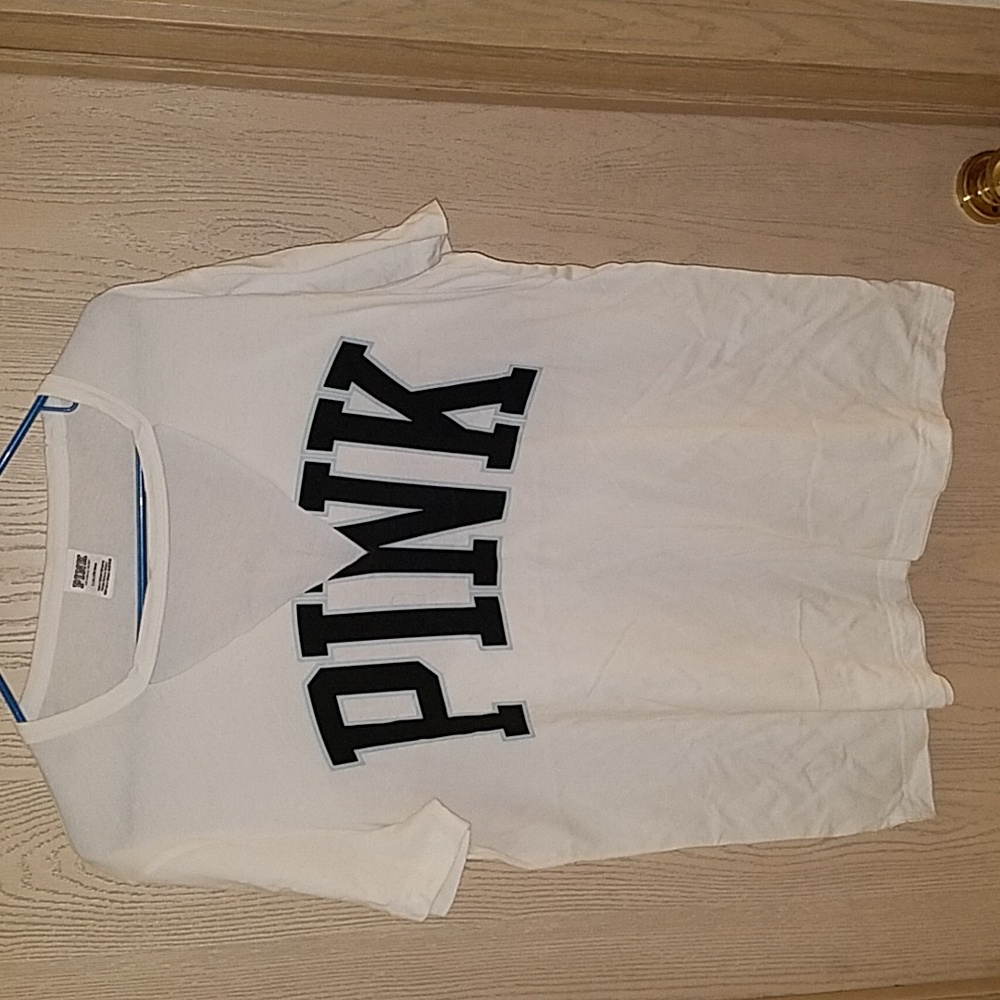 PINK- v-neck tshirt, white, sz.lrg
